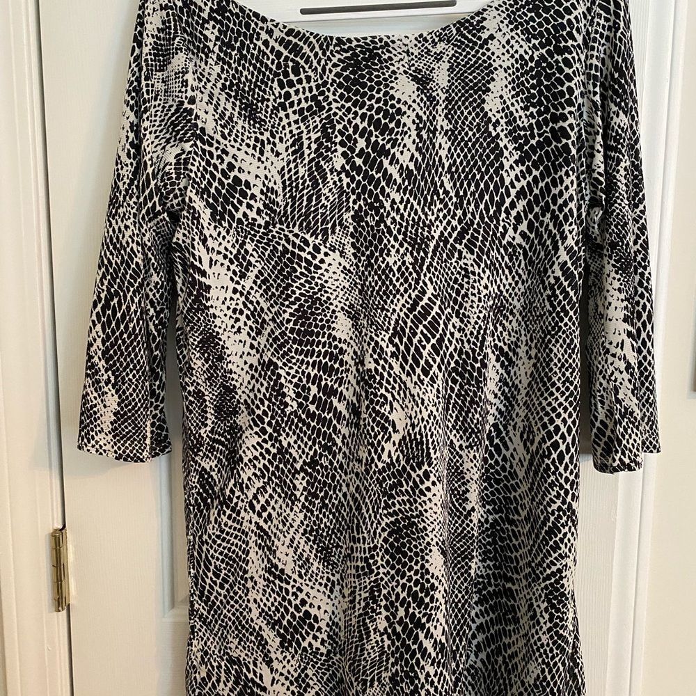Fab’ rik. Large top.